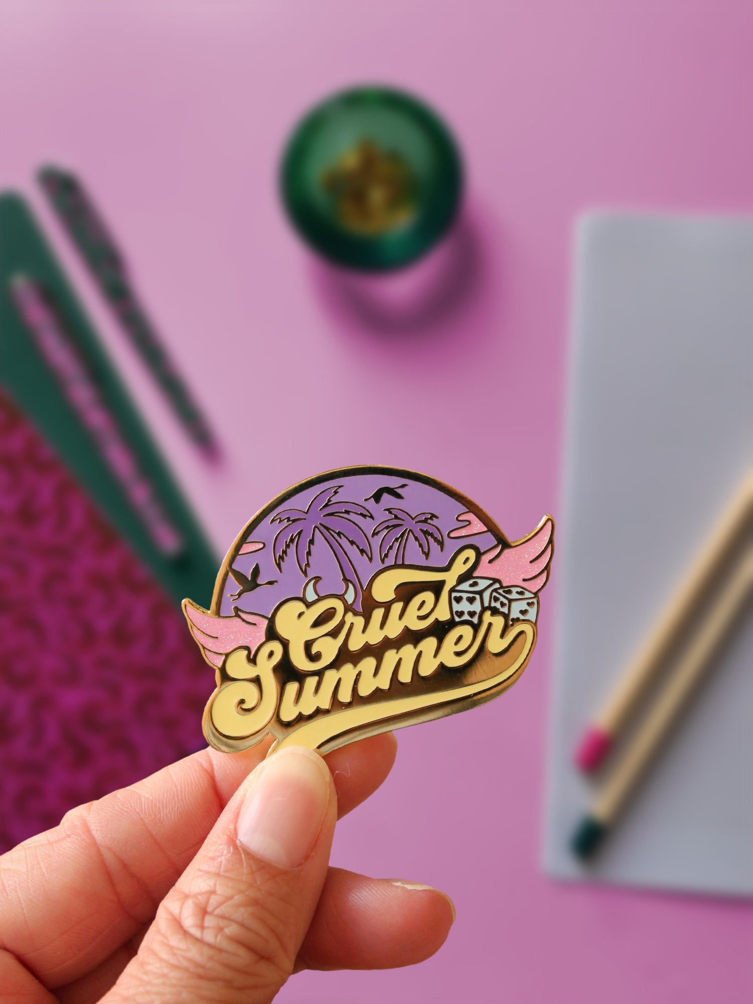 Once upon a Song, Cruel Summer | Pin’s emaillé